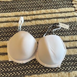 NWT Ivory rose plain t-shirt bra in white sz.32FF